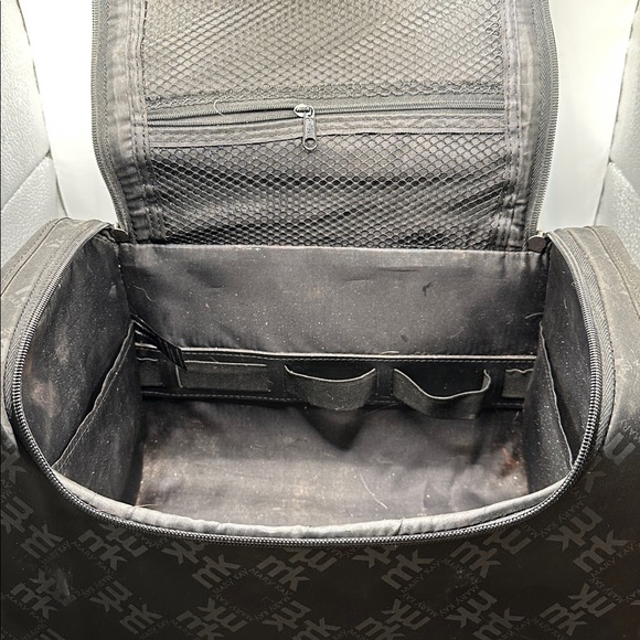 Mary Kay Black Travel Bag - Picture 9 of 11